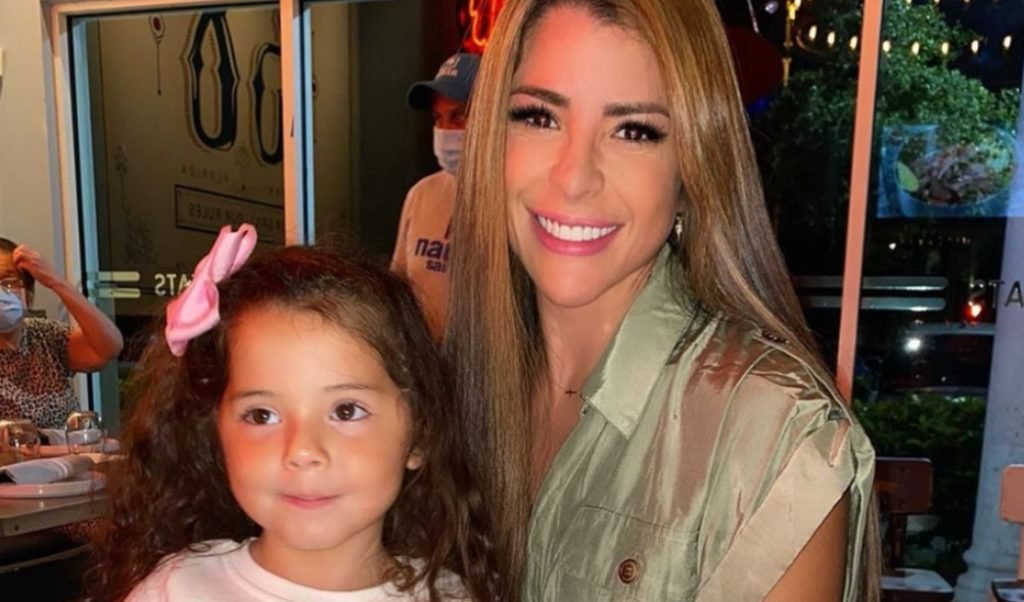 8C7A803C 821F 4261 9D2E BE6EDC8C96F3