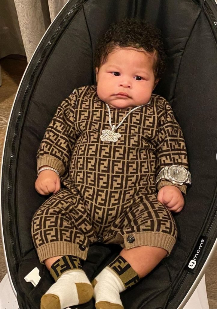 Nicky Minaj muestra a su bebe - Roger Swidorowicz 2 image0 11