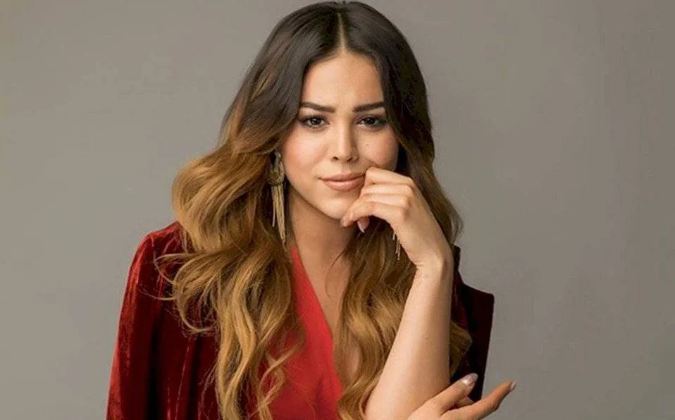 danna paola 31