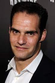 J.J. Perry Biografía - Roger Sol España Swidorowicz 2 descarga 1 1